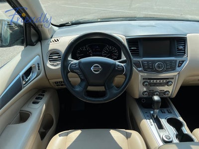 2017 Nissan Pathfinder SL