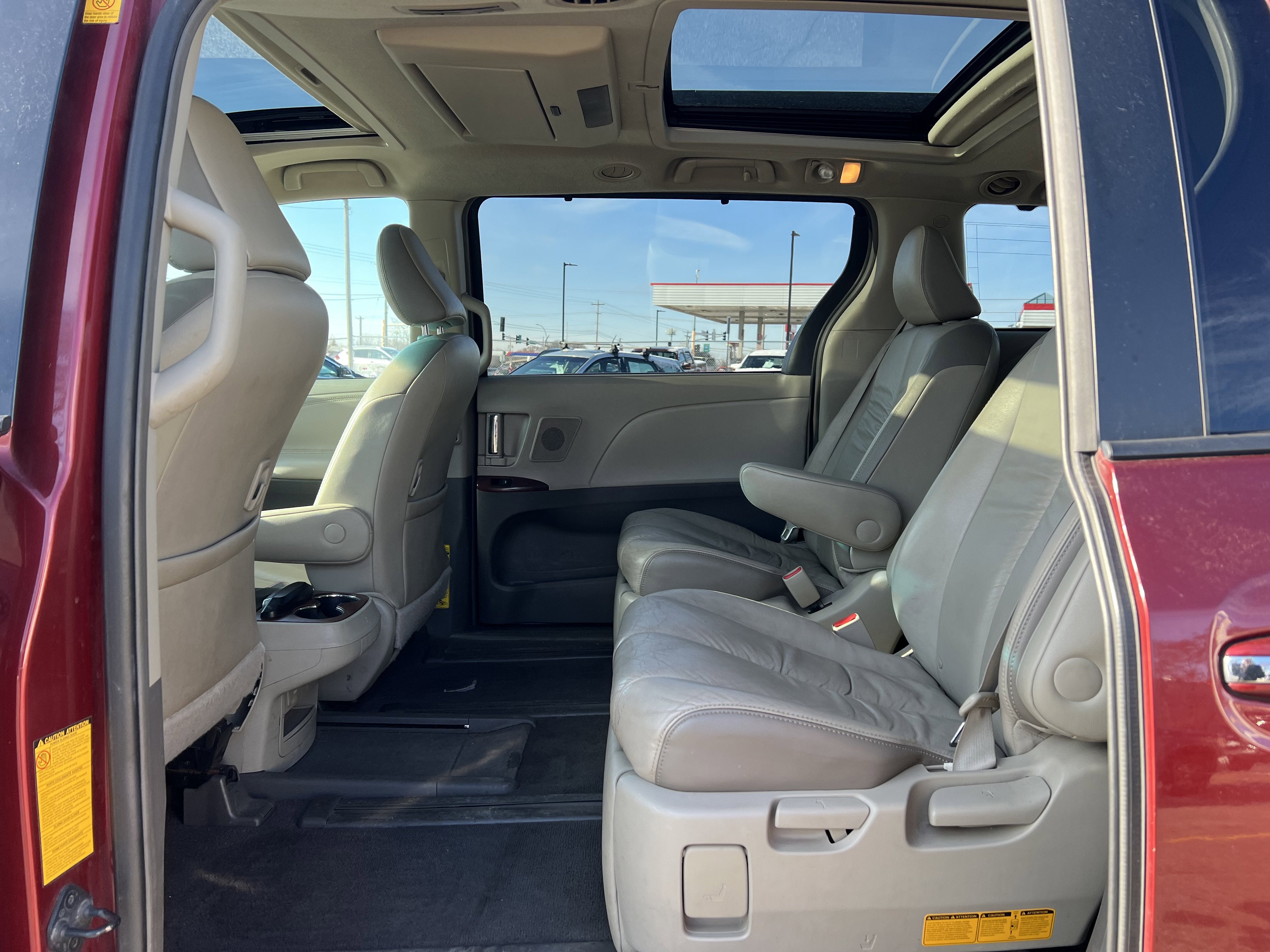 2011 Toyota Sienna XLE