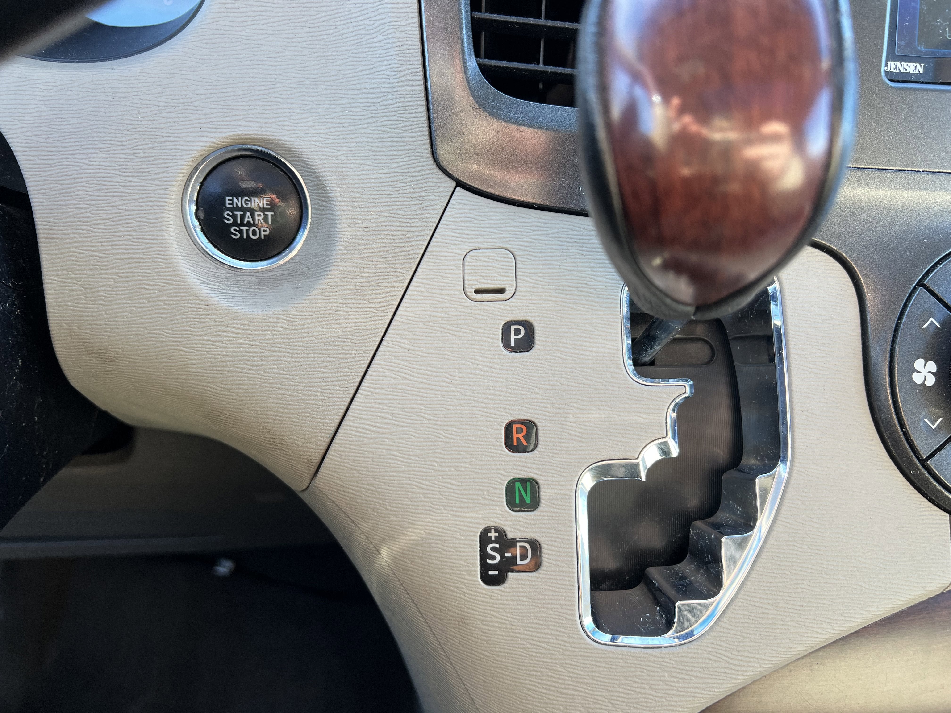 2011 Toyota Sienna XLE