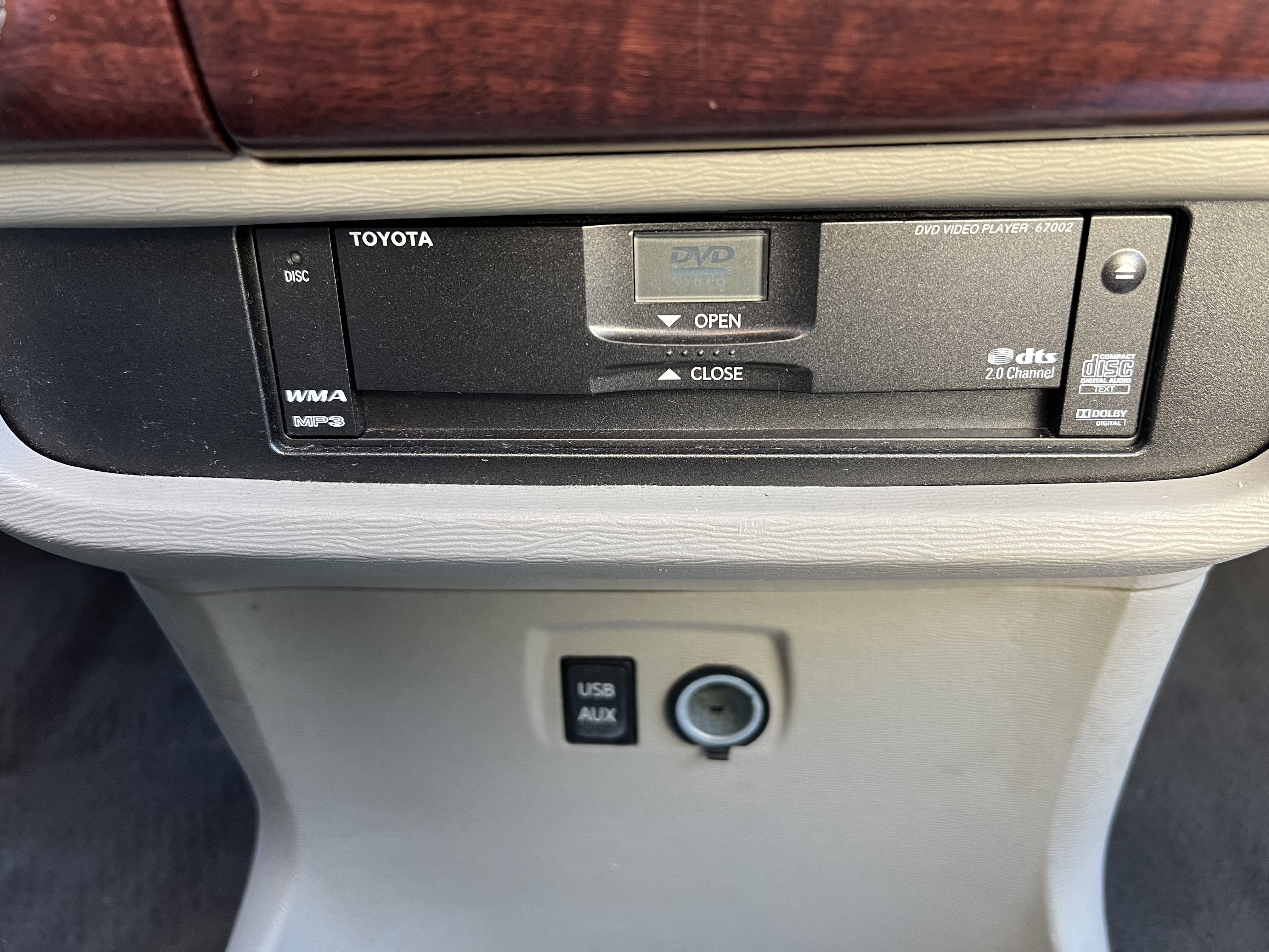 2011 Toyota Sienna XLE