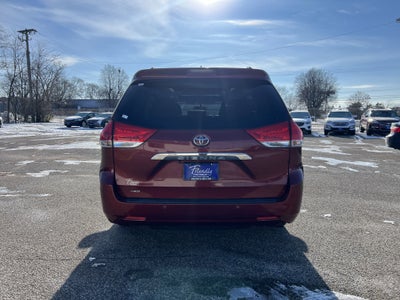 2011 Toyota Sienna XLE