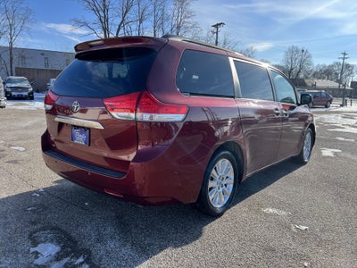 2011 Toyota Sienna XLE
