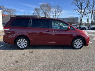 2011 Toyota Sienna XLE