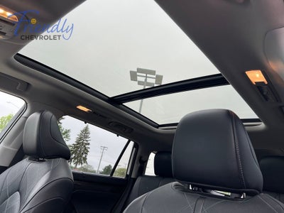 2022 Toyota Highlander Hybrid Platinum