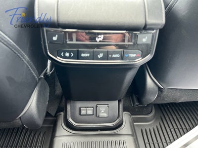 2022 Toyota Highlander Hybrid Platinum