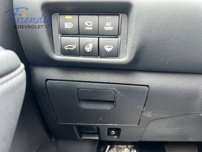 2022 Toyota Highlander Hybrid Platinum