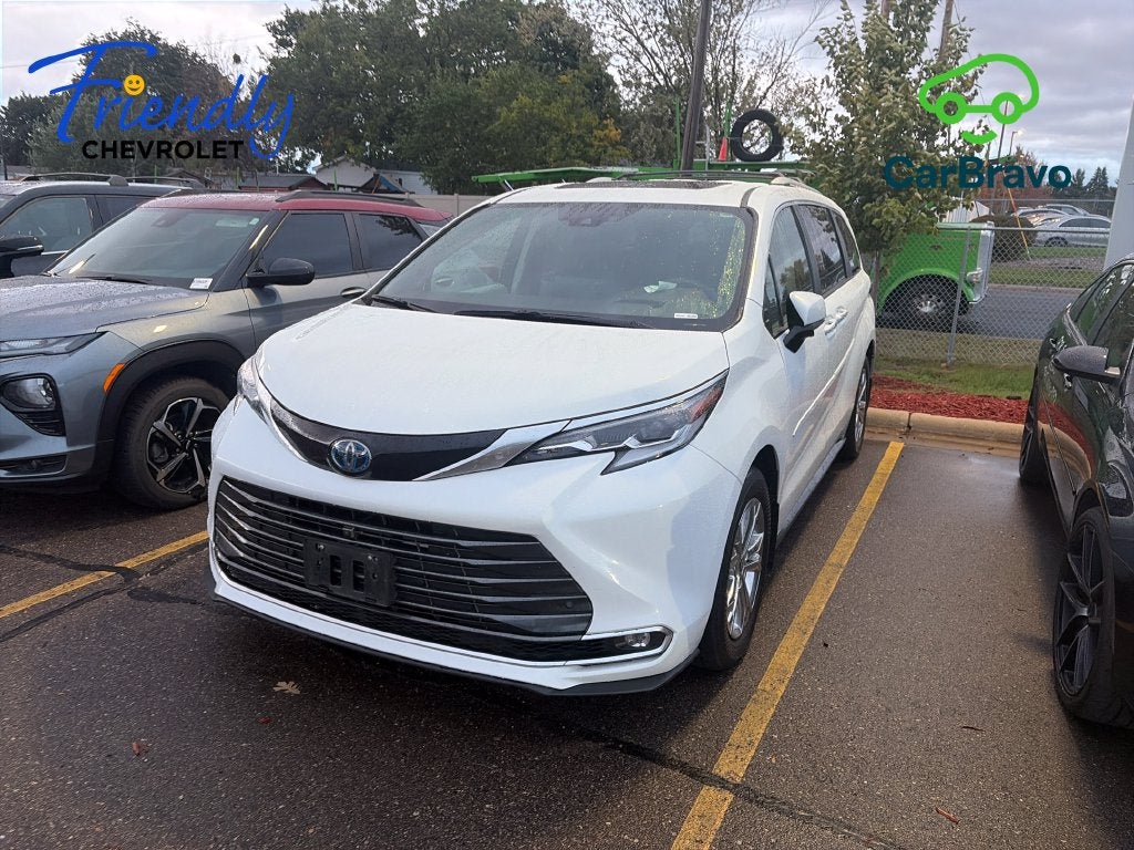 2023 Toyota Sienna Platinum