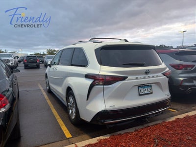 2023 Toyota Sienna Platinum
