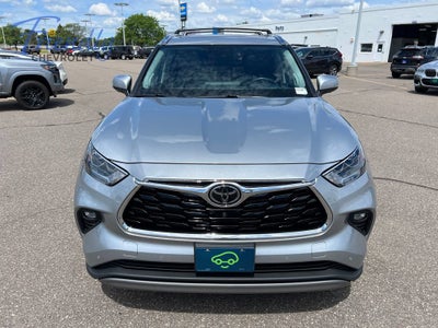 2022 Toyota Highlander Platinum