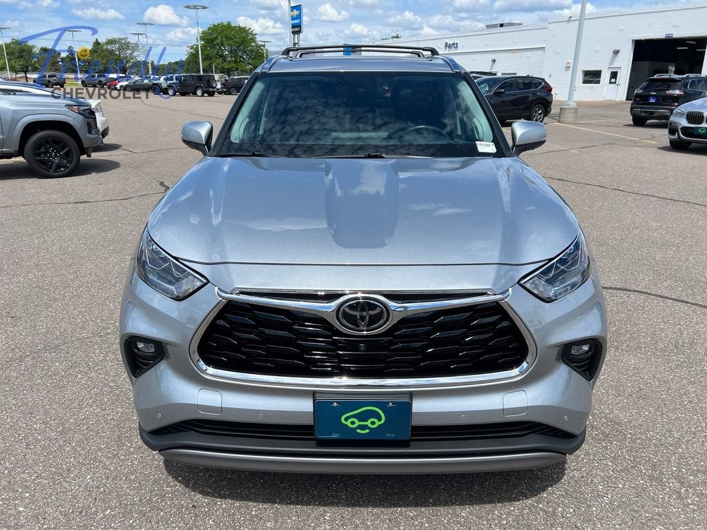 2022 Toyota Highlander Platinum