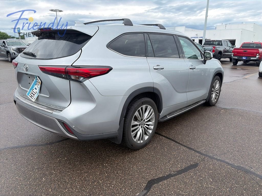 2022 Toyota Highlander Platinum
