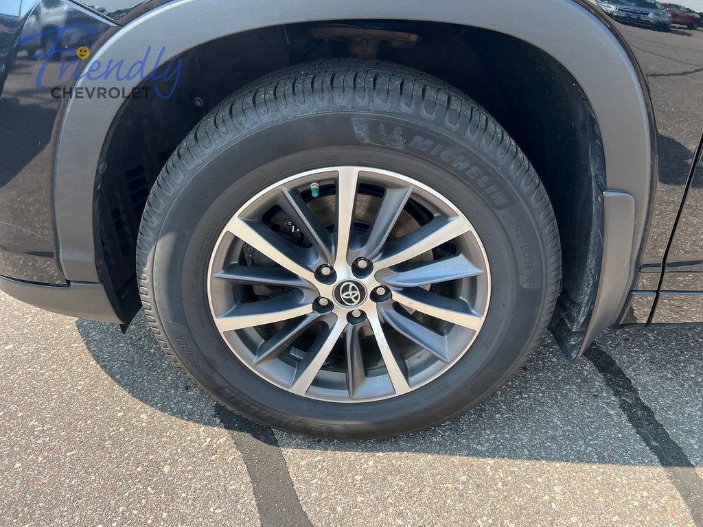 2017 Toyota Highlander SE