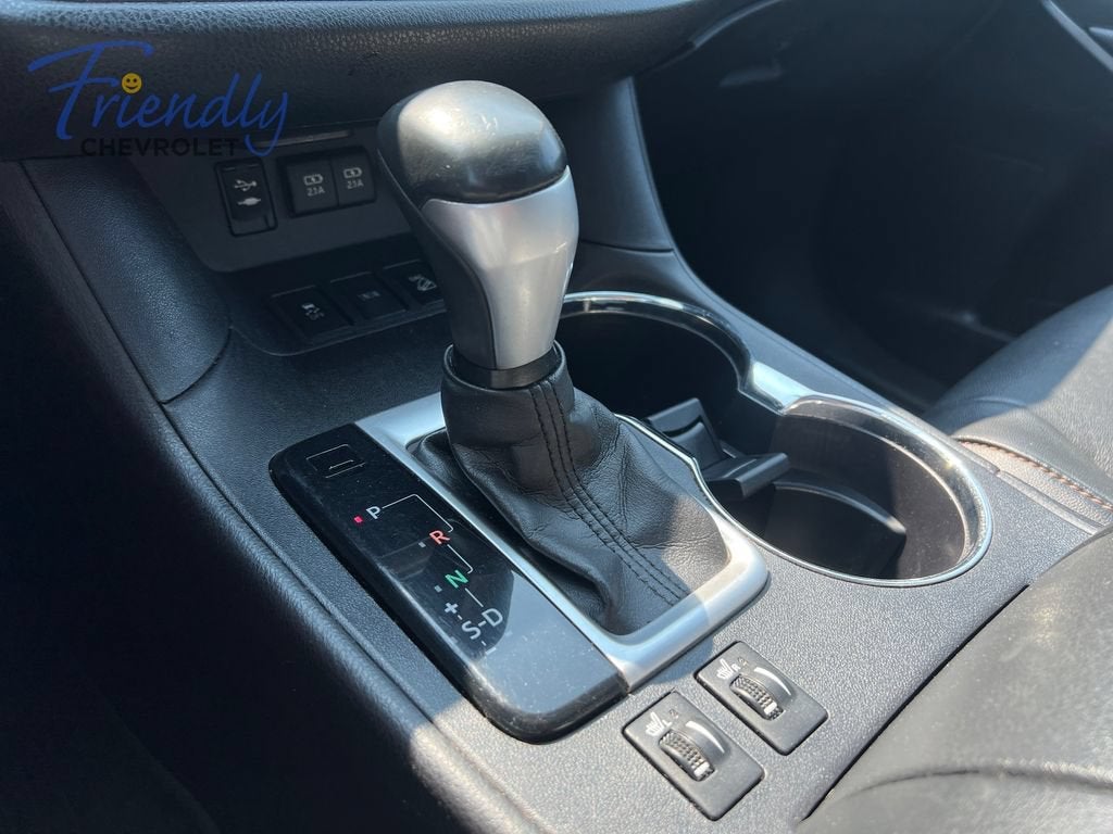 2017 Toyota Highlander SE
