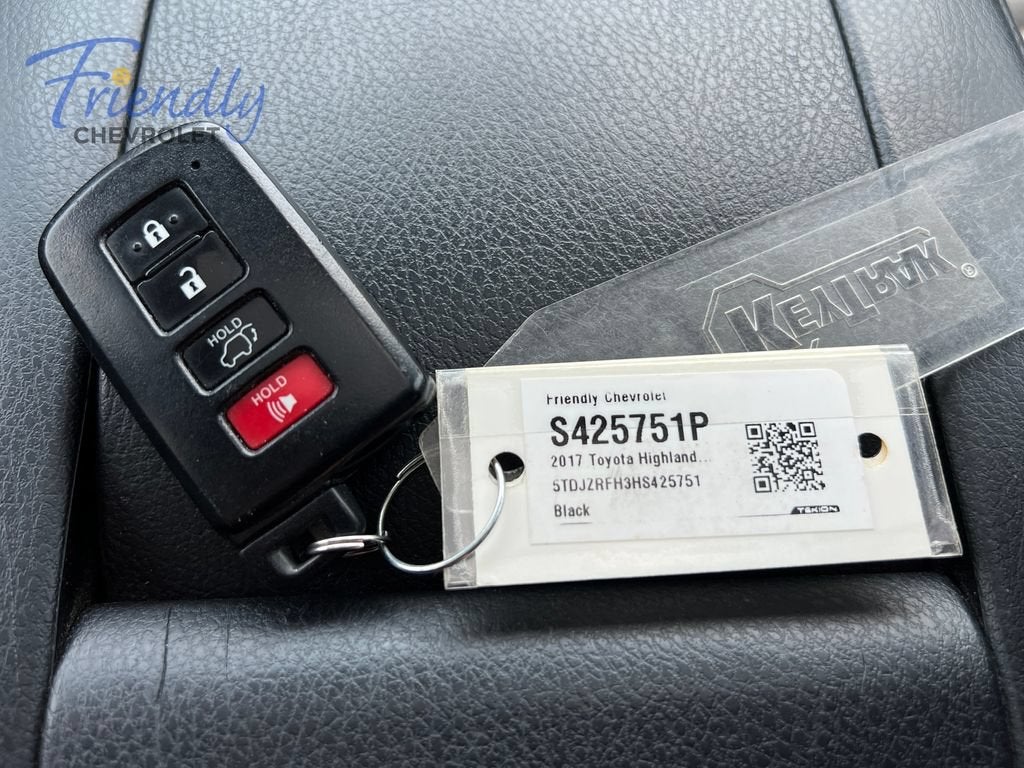 2017 Toyota Highlander SE