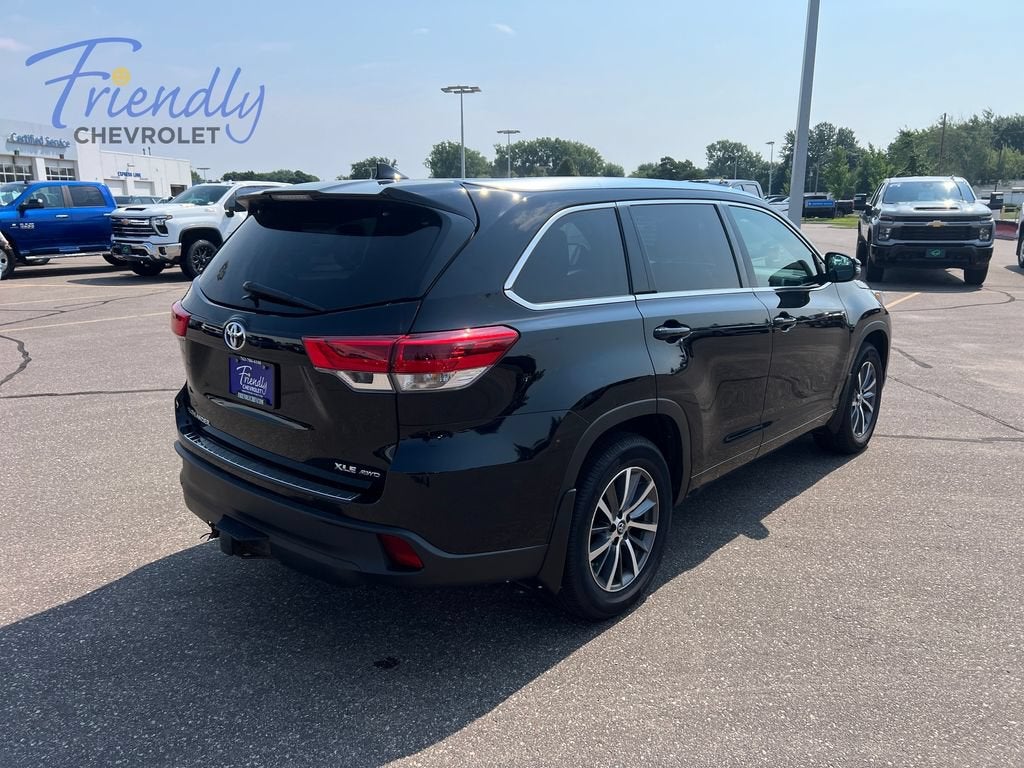 2017 Toyota Highlander SE