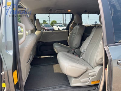 2012 Toyota Sienna XLE V6 8 Passenger