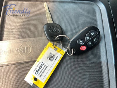 2012 Toyota Sienna XLE V6 8 Passenger