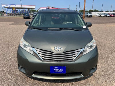 2012 Toyota Sienna XLE V6 8 Passenger