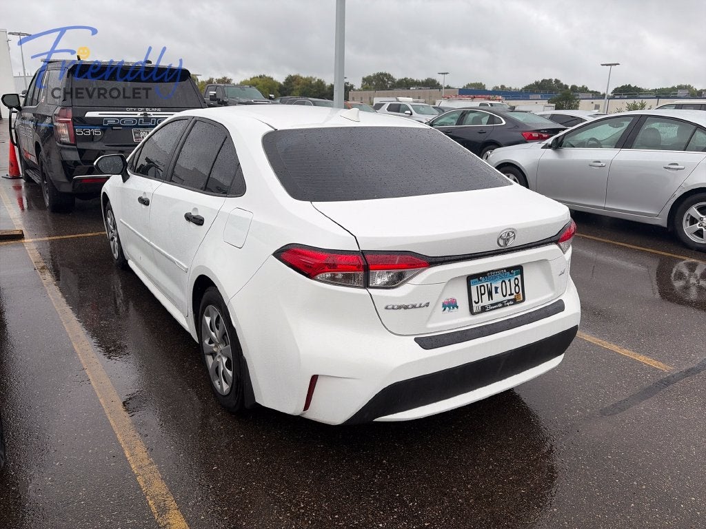 Used 2022 Toyota Corolla LE with VIN 5YFEPMAE0NP326641 for sale in Fridley, Minnesota