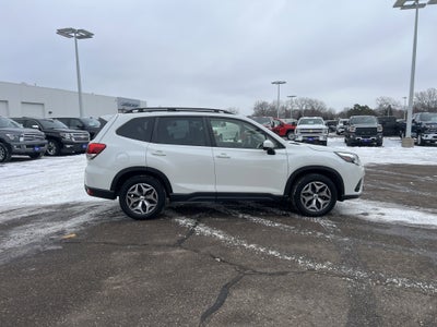 2023 Subaru Forester Premium
