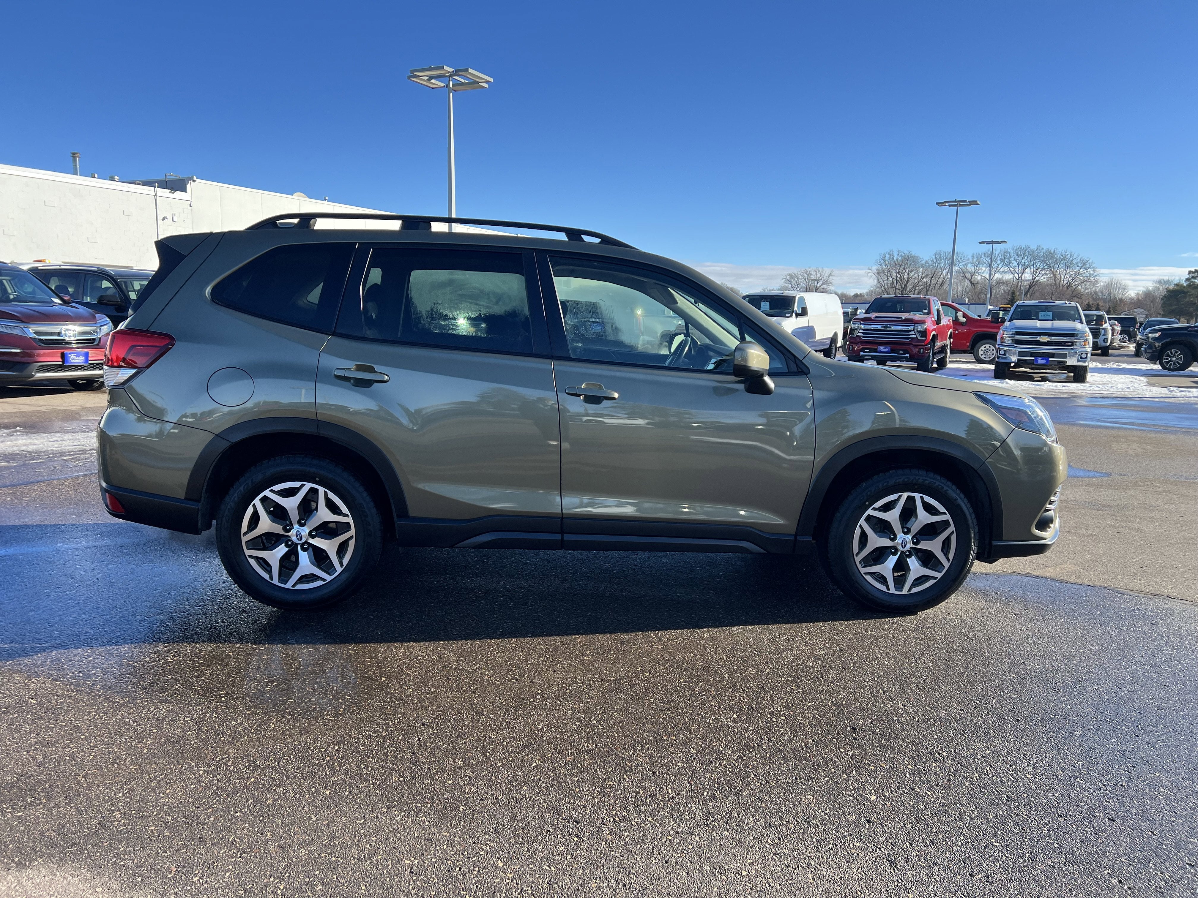 2023 Subaru Forester Premium