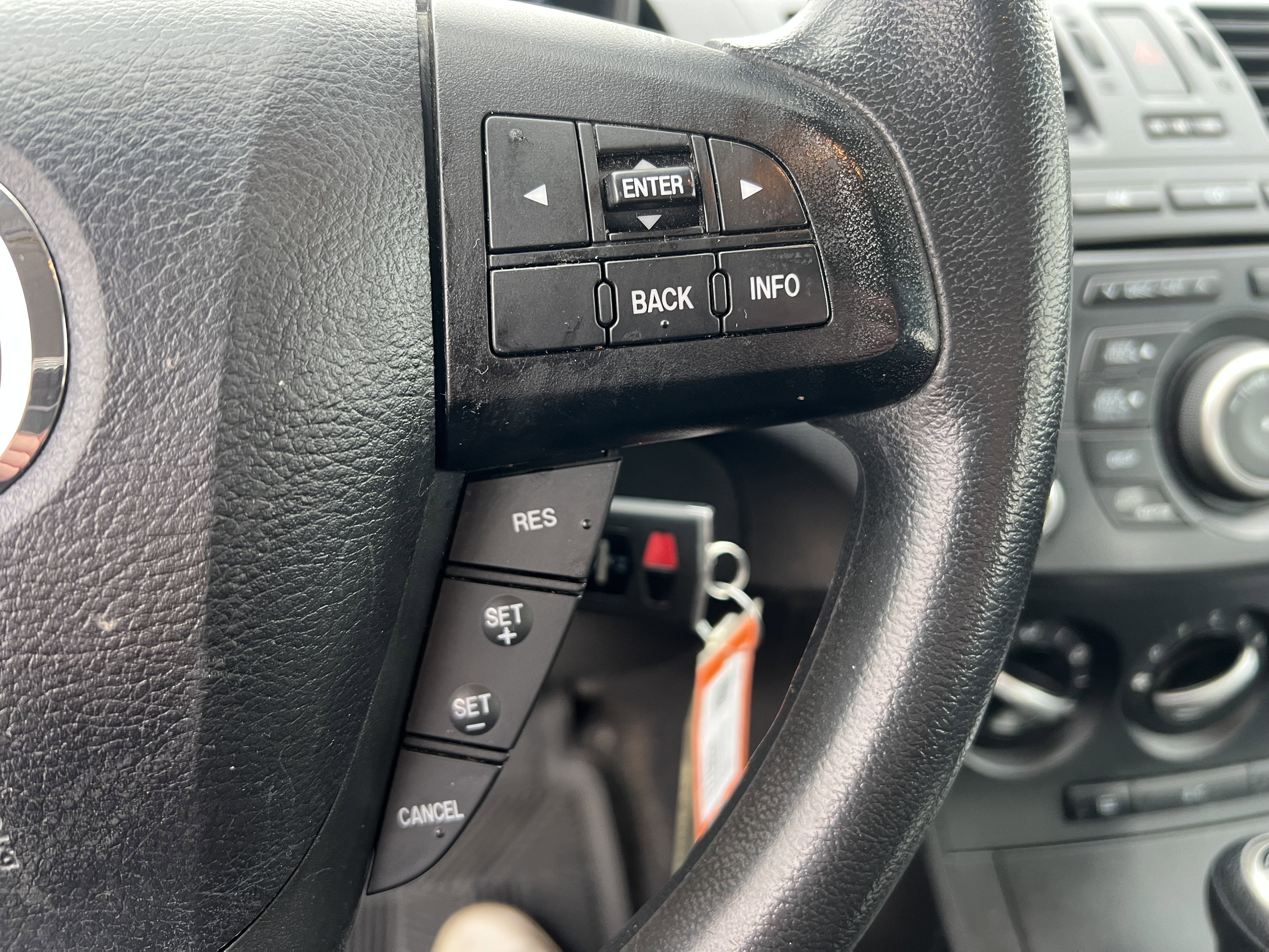 2013 Mazda Mazda3 i Sport