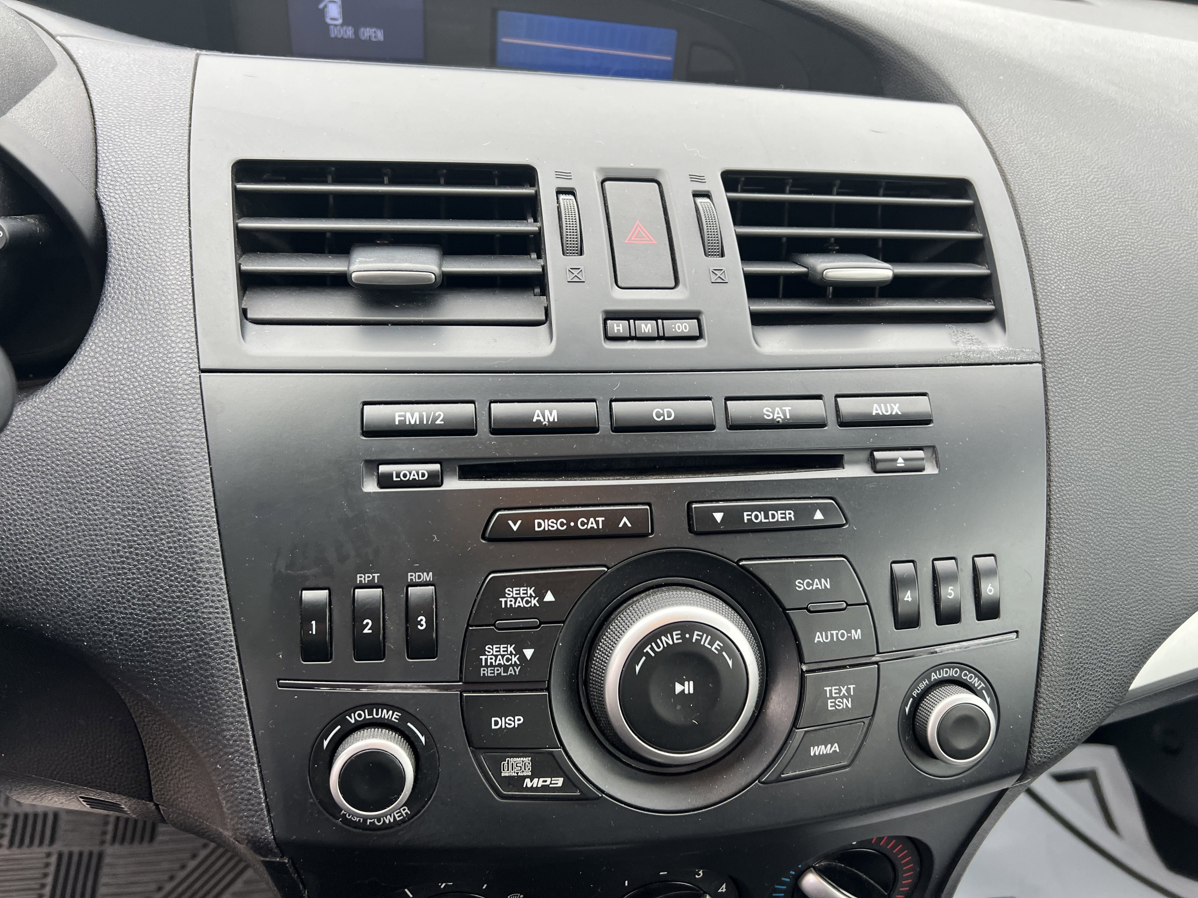 2013 Mazda Mazda3 i Sport