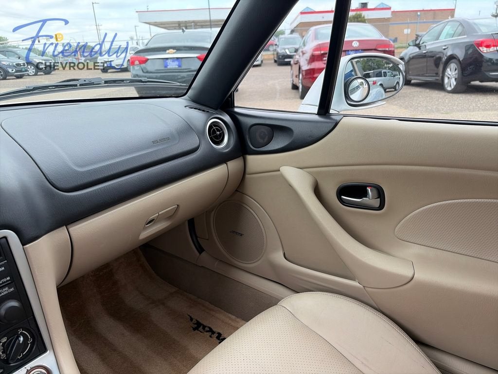 2003 Mazda Mazda MX-5 Miata Cloth