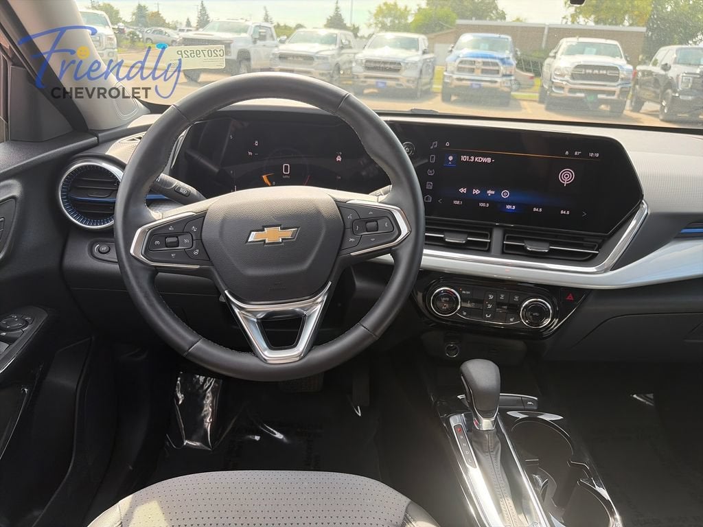 2024 Chevrolet Trax LT