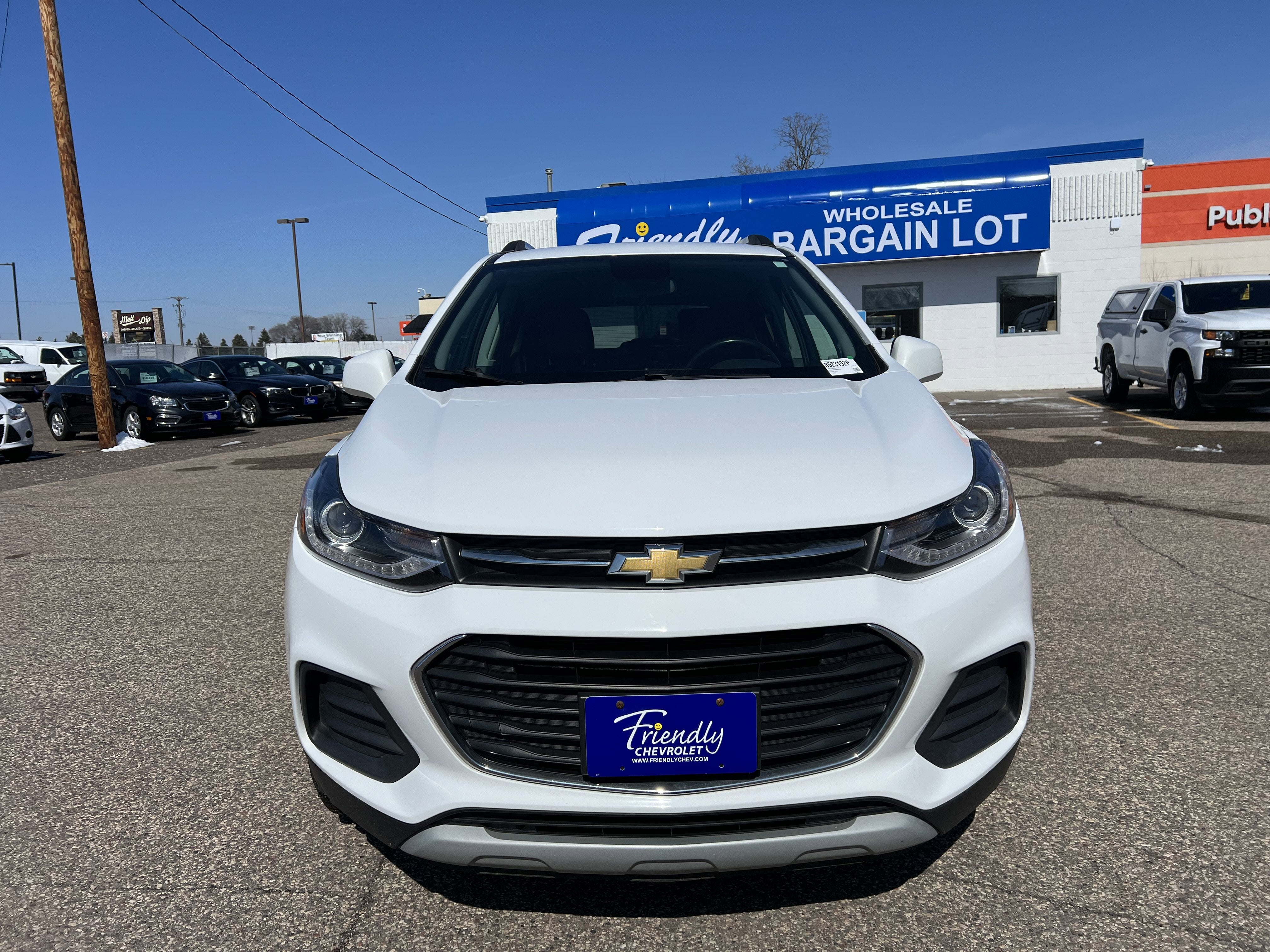 Used 2022 Chevrolet Trax LT with VIN KL7CJPSM2NB523192 for sale in Fridley, Minnesota