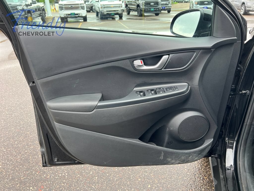 2022 Hyundai Kona SEL