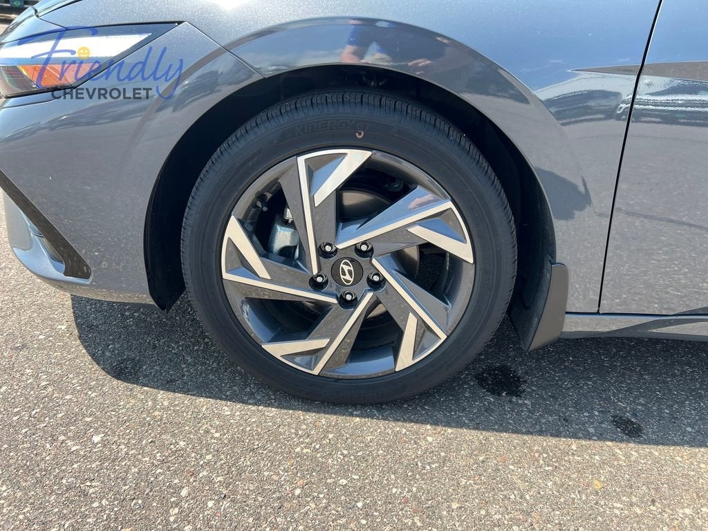 2025 Hyundai Elantra Limited