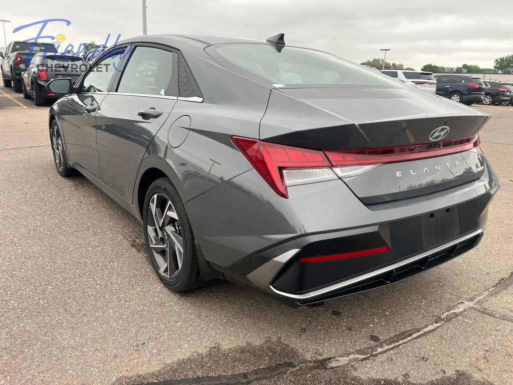 2025 Hyundai Elantra Limited