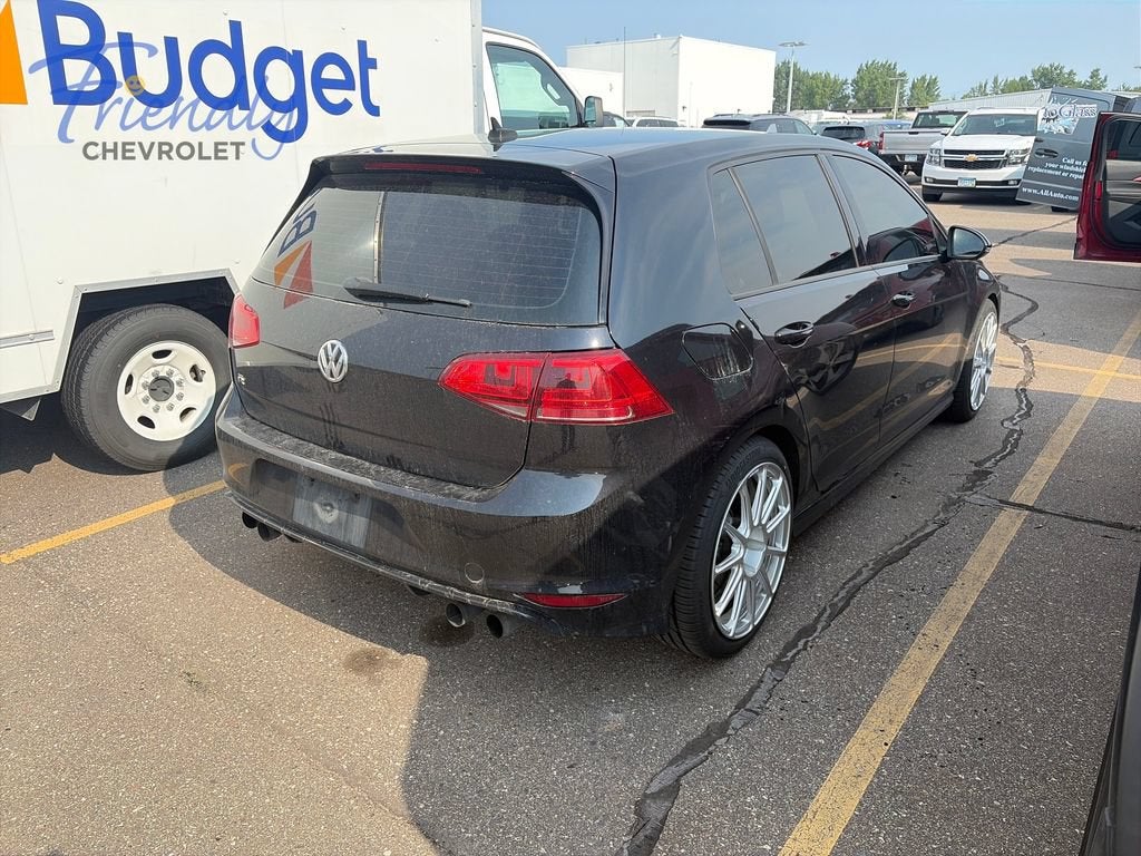 2016 Volkswagen Golf R 4-Door