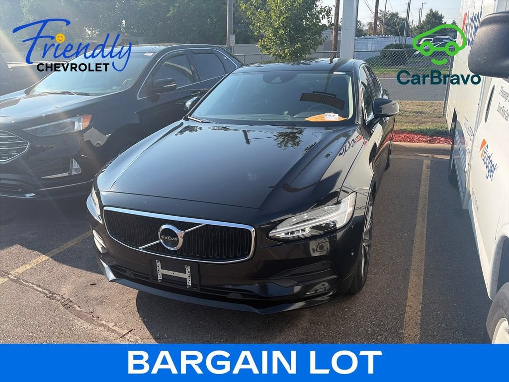 2017 Volvo S90 T6 Momentum