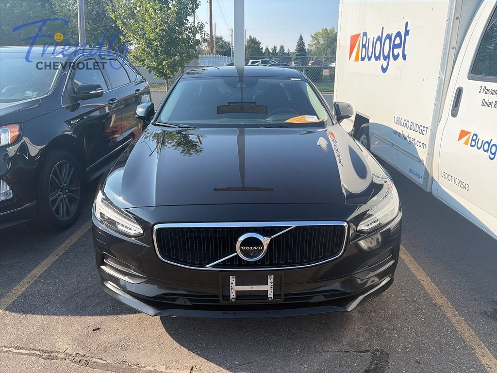 2017 Volvo S90 T6 Momentum