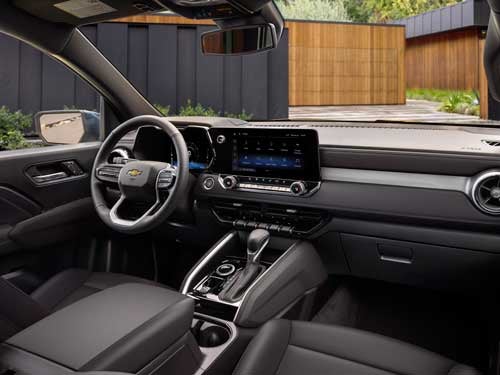 2023 Chevrolet Colorado interior