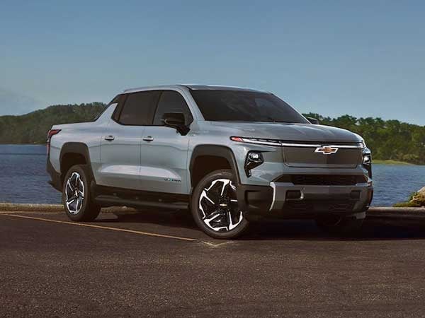 The Silverado EV LT